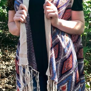 Diamond pattern fringe cardigan